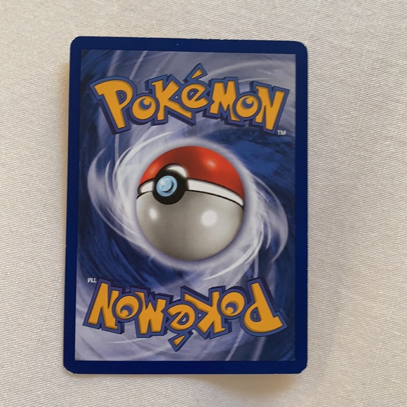 Zapdos first edition Pokémon card, authentic - Picture 2 of 3